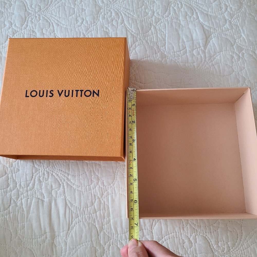 Louis VUITTON box